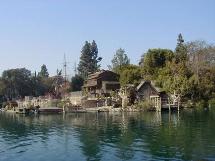Island in Frontier/Adventureland<br>Location: <a href="https://www.google.com/maps/search/?api=1&query=33.81182,-117.92062" target="_new">Disneyland</a>